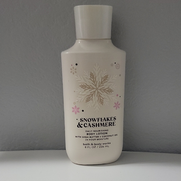 Bath & Body Works Other - Bath & Body Works Snowflakes & Cashmere Lotion - Cream